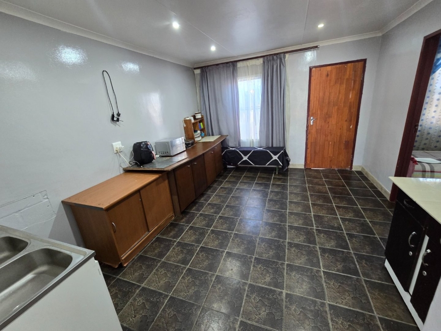 2 Bedroom Property for Sale in Pelican Park Western Cape